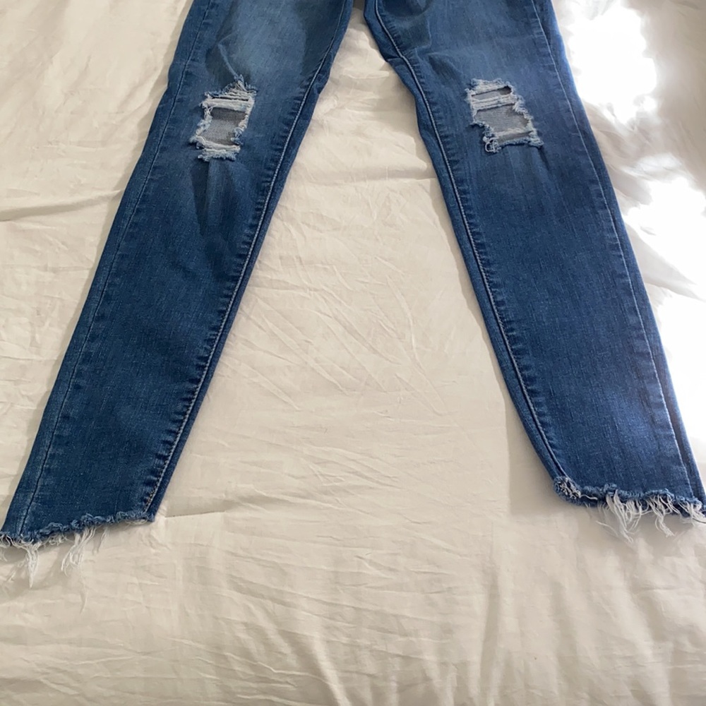 Levis - Picture 4 of 6